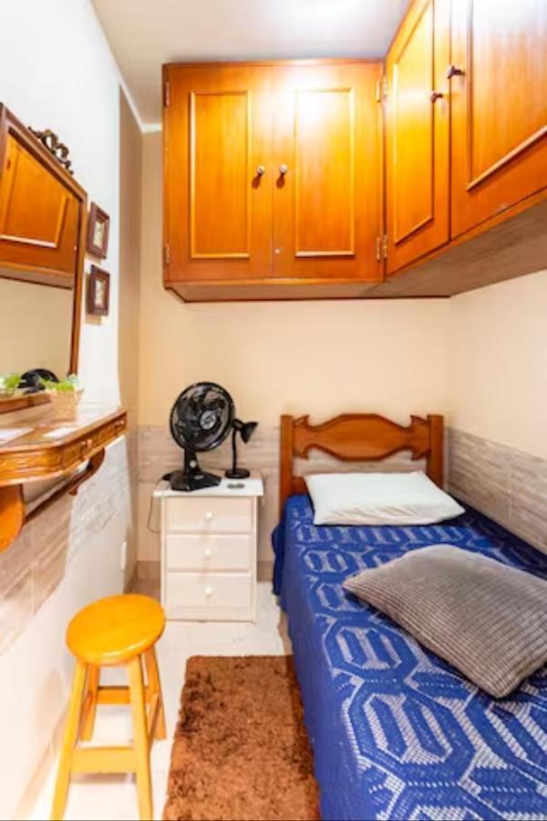 Quarto Em Casa De Vila Em Botafogo, Rio De Janeiro Bagian luar foto